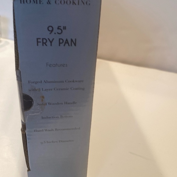 NIB 41 & Main 9.5” Fry Pan - Picture 4 of 4